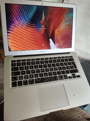 New Laptop Apple MacBook Air 2015 8GB Intel Core i5 SSD 128GB