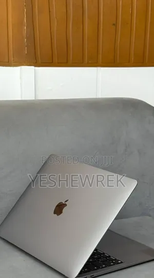 New Laptop Apple MacBook Air 2020 M1 16GB Apple M1 SSD 256GB
