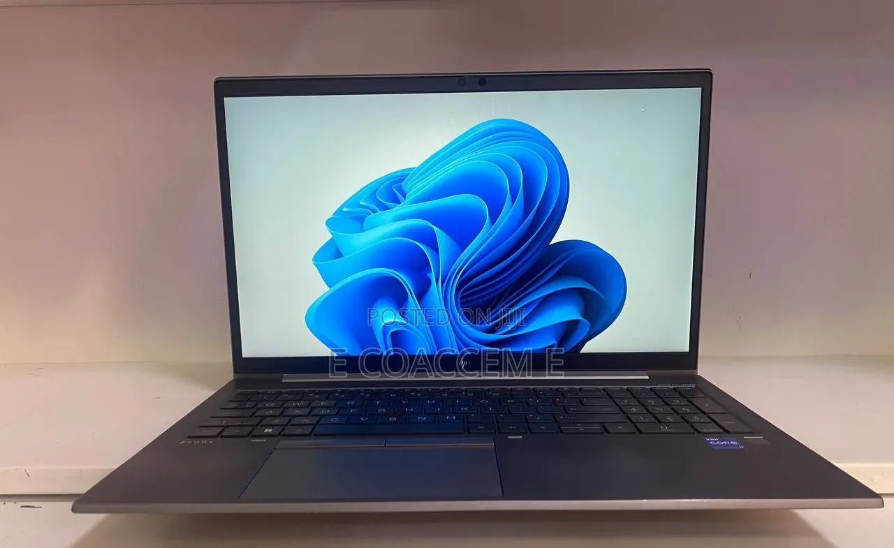 New Laptop HP ZBook Fury 17 G7 16GB Intel Core i7 SSD 512GB