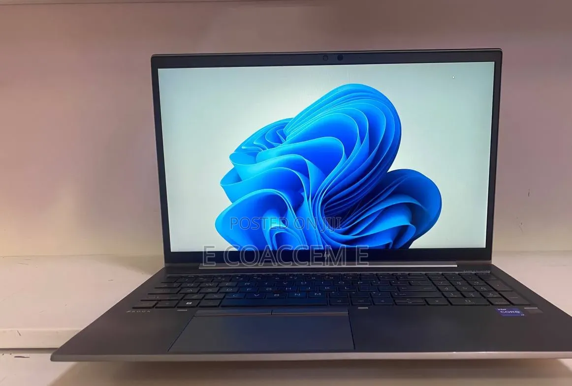 New Laptop HP ZBook Fury 17 G7 16GB Intel Core i7 SSD 512GB