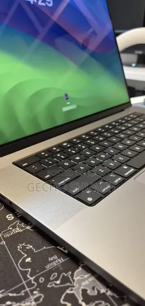 New Laptop Apple MacBook Pro 2021 M1 Max 64GB Apple M1 Max SSD 1T