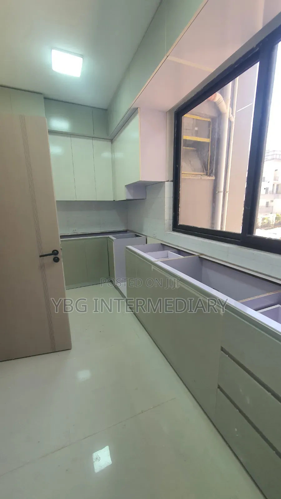 Furnished 4bdrm Apartment in Ayat, Yeka for sale