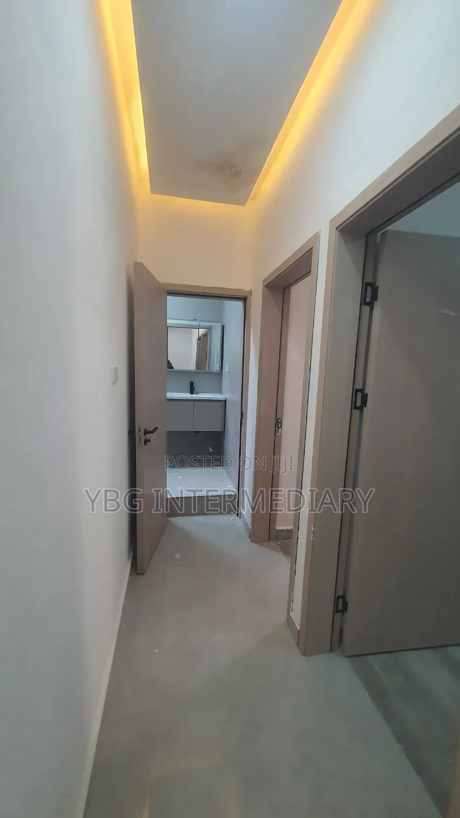 Furnished 4bdrm Apartment in Ayat, Yeka for sale