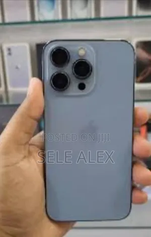 Apple iPhone 13 128 GB Gray
