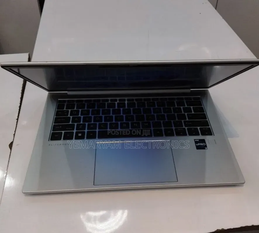 New Laptop HP EliteBook 840 G10 16GB Intel Core i7 SSD 512GB