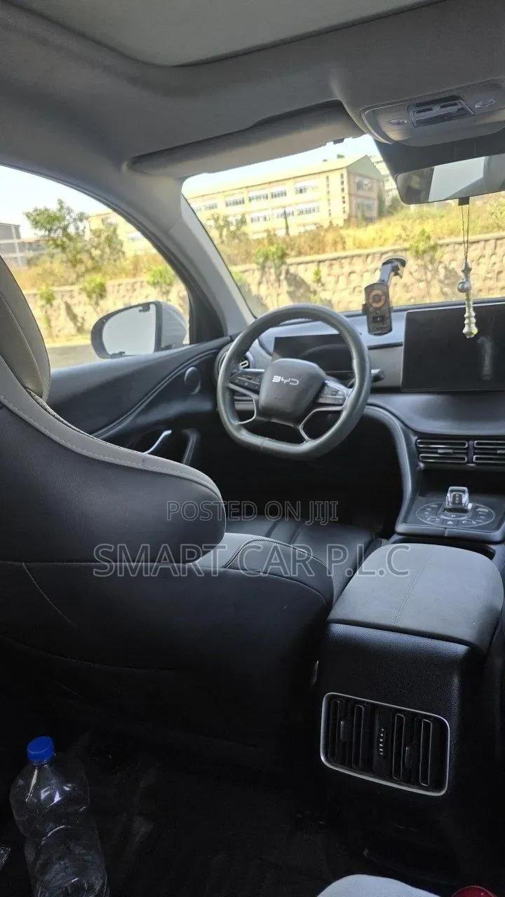 BYD Seal 05 DM-i 2025 White