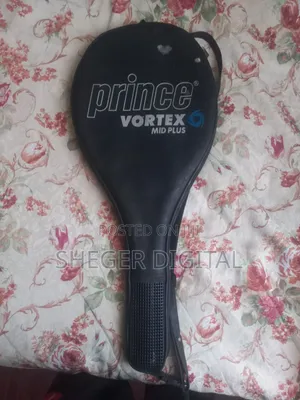 Dunlop Tennis Racket - 3000birr