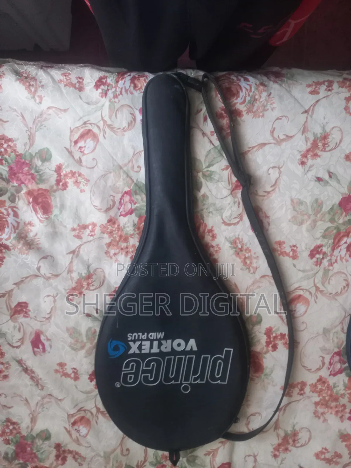Dunlop Tennis Racket - 3000birr