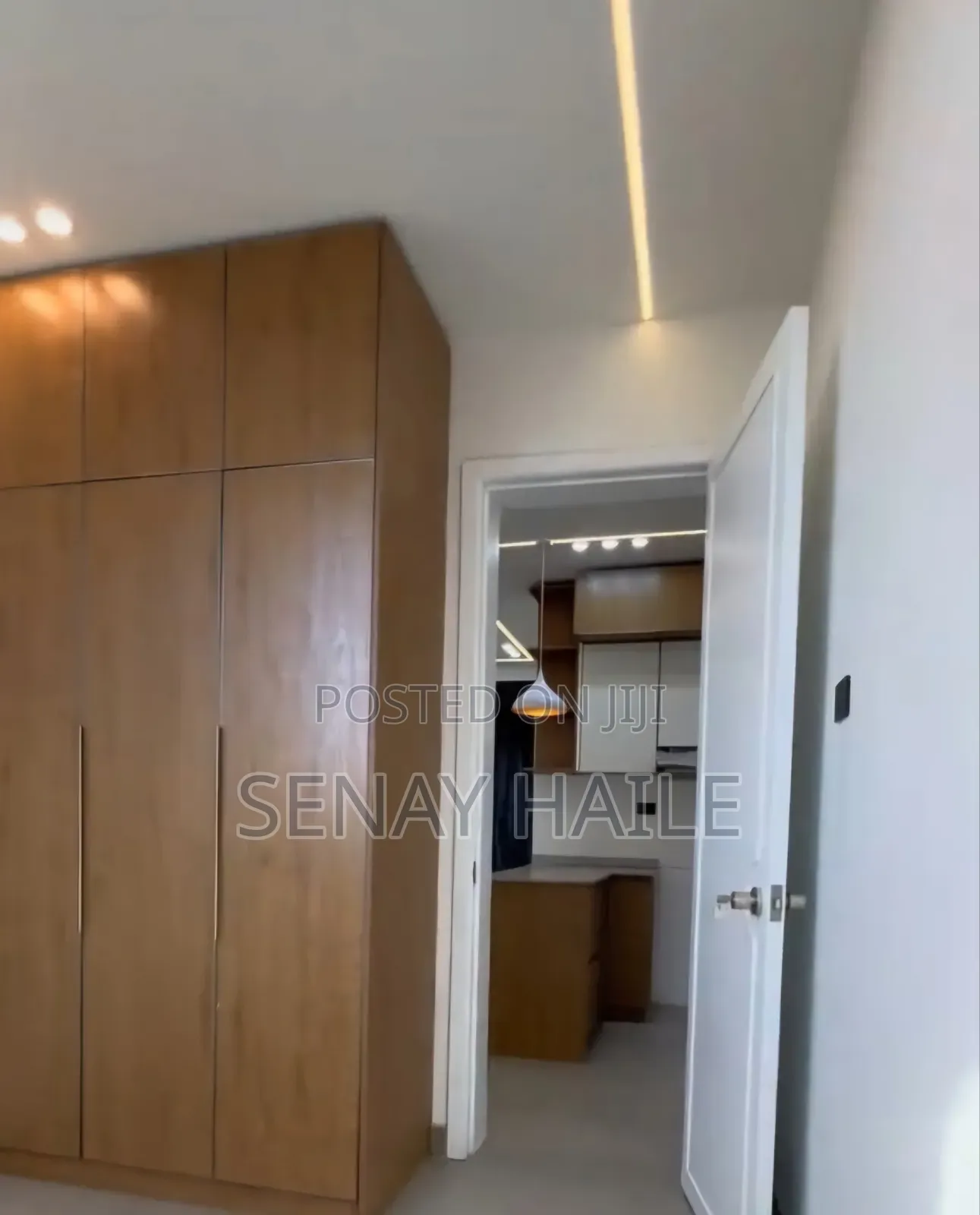 2bdrm Apartment in ለክብሩ ሪል እስቴት፣ መገናኛ, Bole for sale