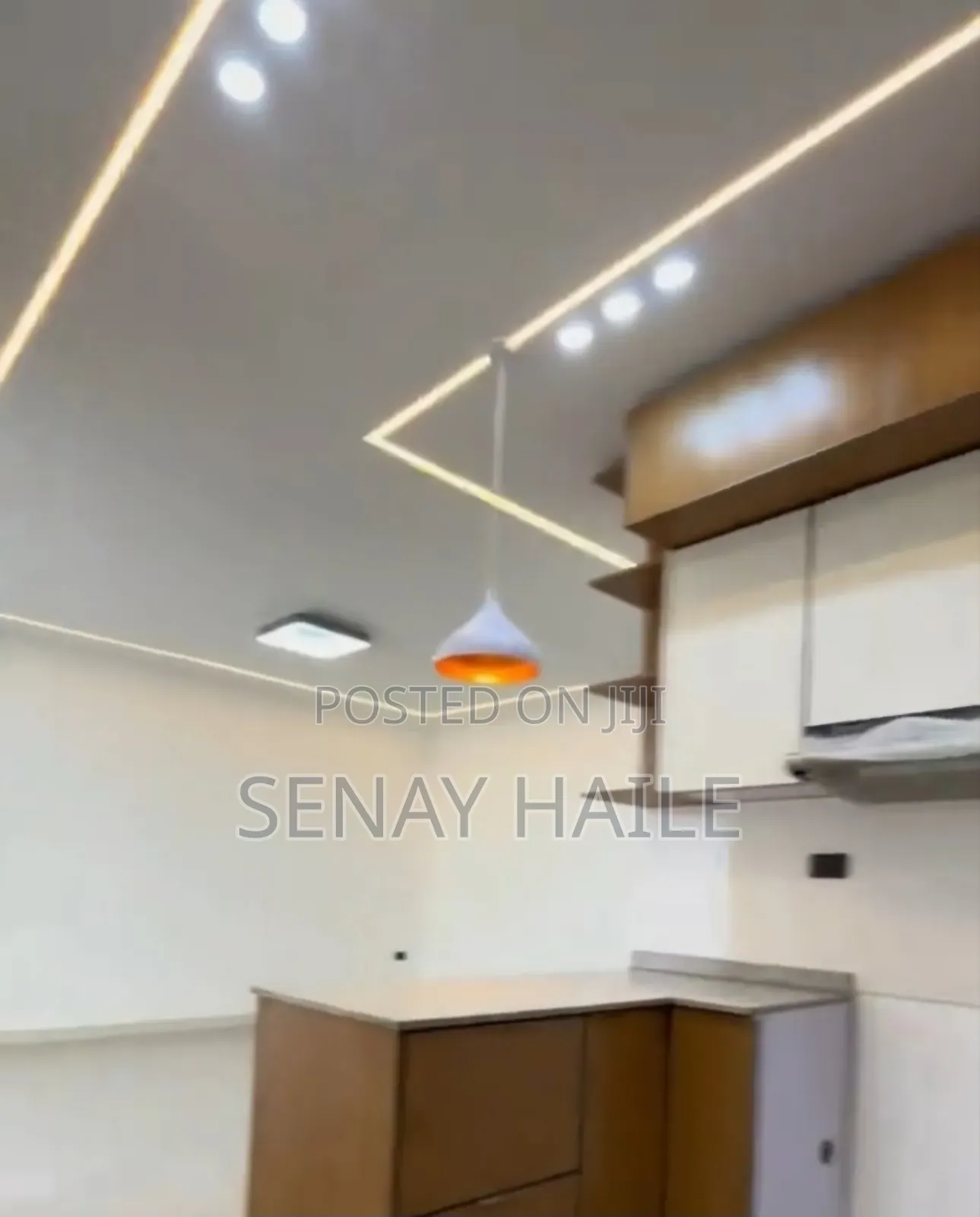 2bdrm Apartment in ለክብሩ ሪል እስቴት፣ መገናኛ, Bole for sale