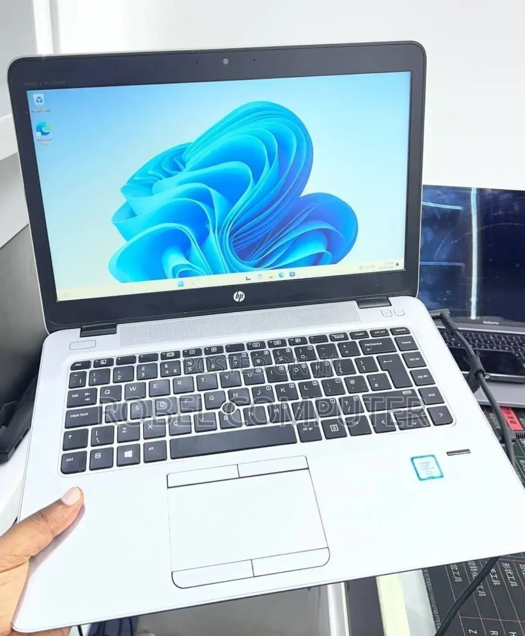 New Laptop HP EliteBook 840 G3 8GB Intel Core i5 HDD 1T