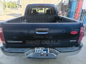 Toyota Tacoma 2005 Blue