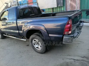 Toyota Tacoma 2005 Blue
