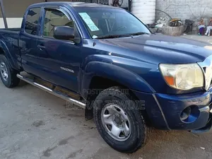 Toyota Tacoma 2005
