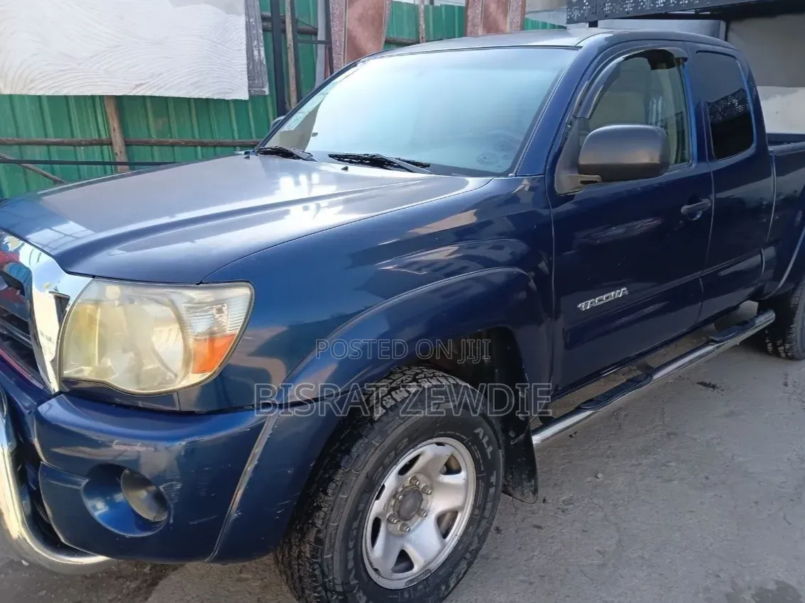Toyota Tacoma 2005