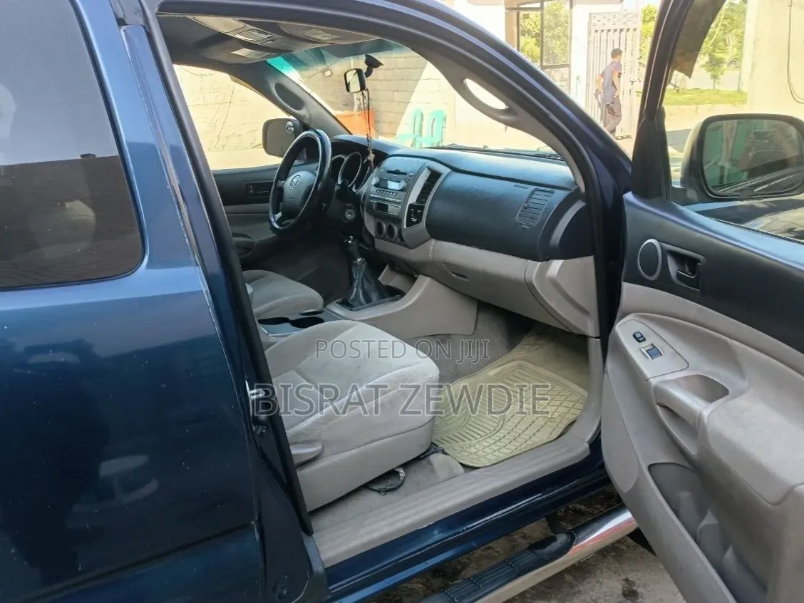 Toyota Tacoma 2005