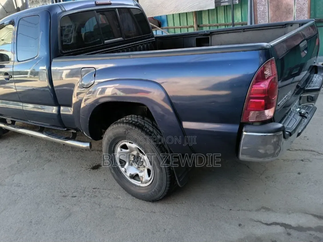 Toyota Tacoma 2005