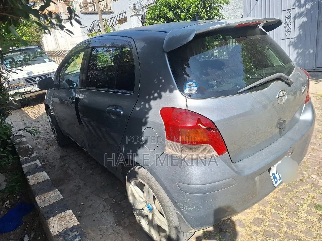 Toyota Yaris 2010 Silver