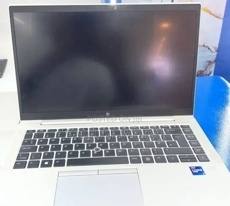 New Laptop HP EliteBook 840 G8 16GB Intel Core i7 SSD 512GB