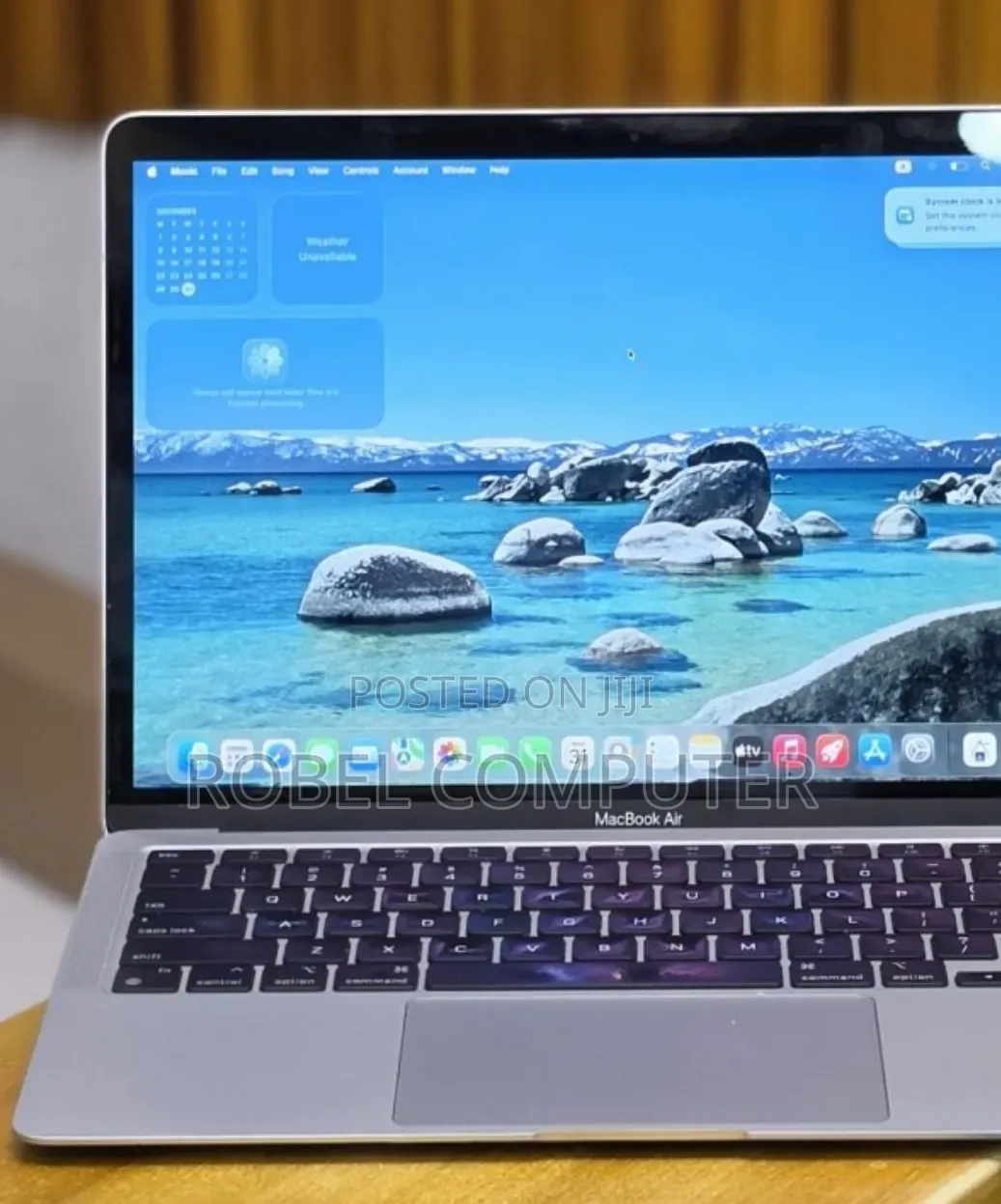 New Laptop Apple MacBook Air 2020 M1 8GB Apple M1 SSD 256GB