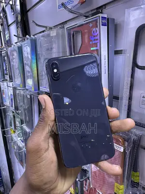 Apple iPhone X 64 GB Black