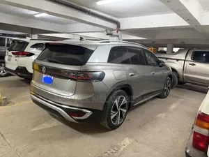 Volkswagen ID.6 2024