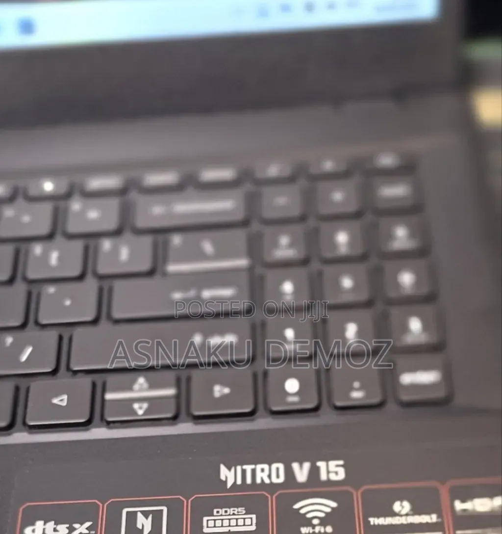 New Laptop Acer Nitro V 15 16GB Intel Core i7 SSD 512GB