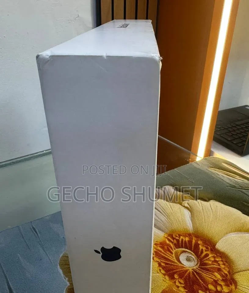 New Laptop Apple MacBook Air 2026 M5 16GB Apple M5 SSD 512GB