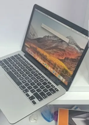 New Laptop Apple MacBook Air 2013 8GB Intel Core i5 SSD 256GB