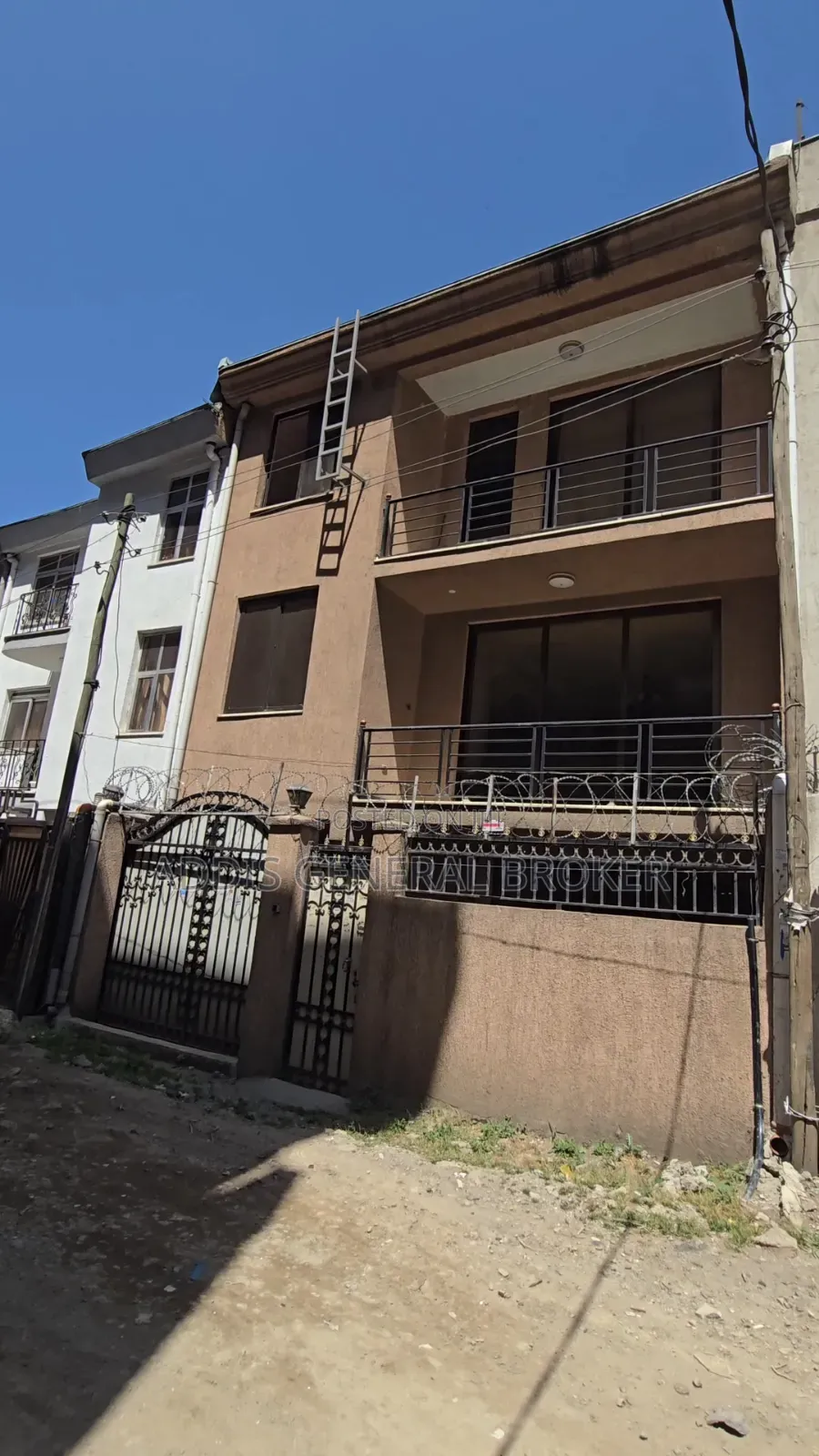 6bdrm House in ሀይሌ ጋርመንት, Nifas Silk-Lafto for sale