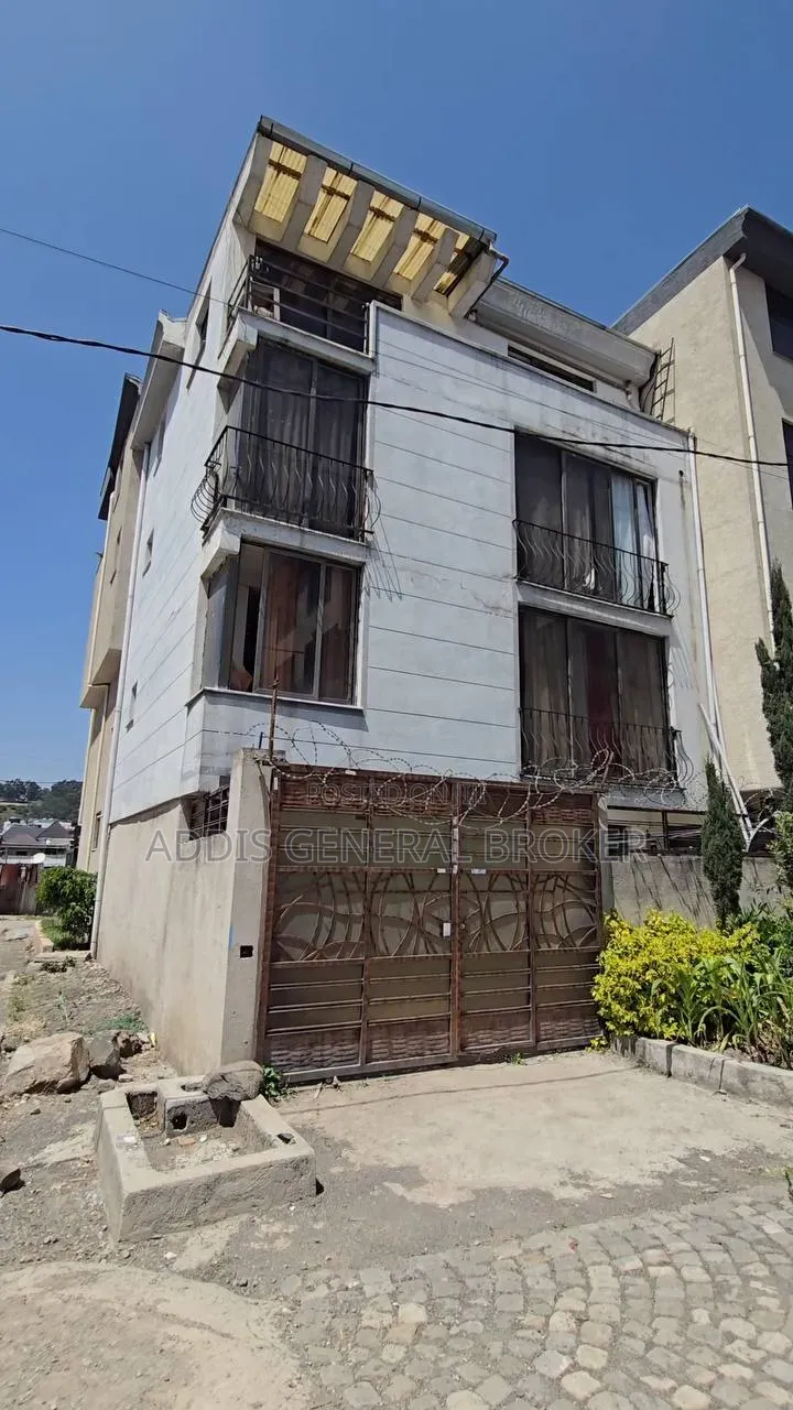 5bdrm House in ሀይሌ ጋርመንት, Nifas Silk-Lafto for sale