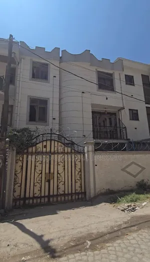 4bdrm House in ሀይሌ ጋርመንት, Nifas Silk-Lafto for sale