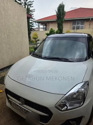 Suzuki Swift 2022 White