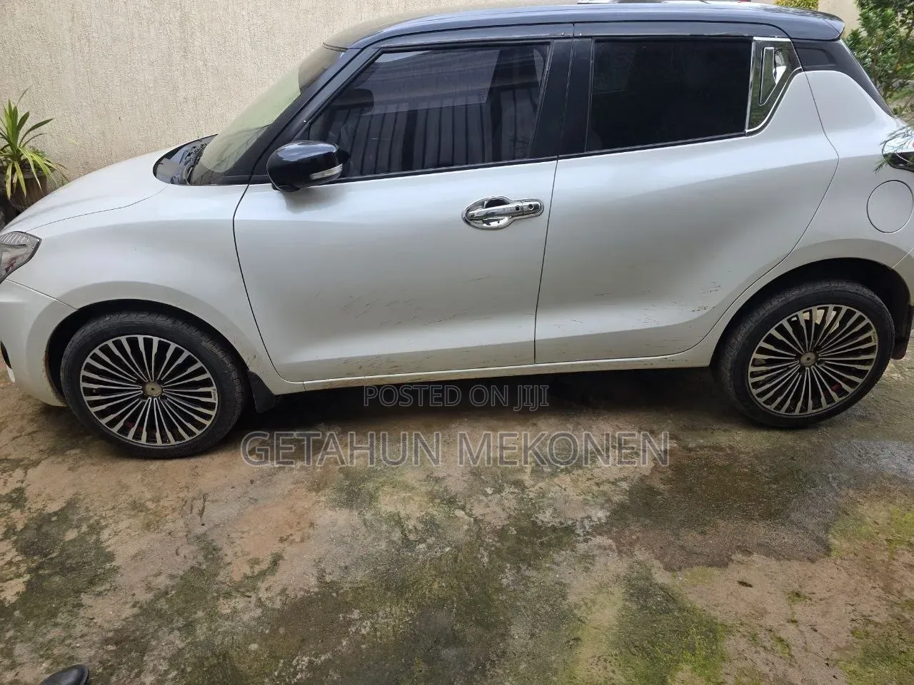 Suzuki Swift 2022 White