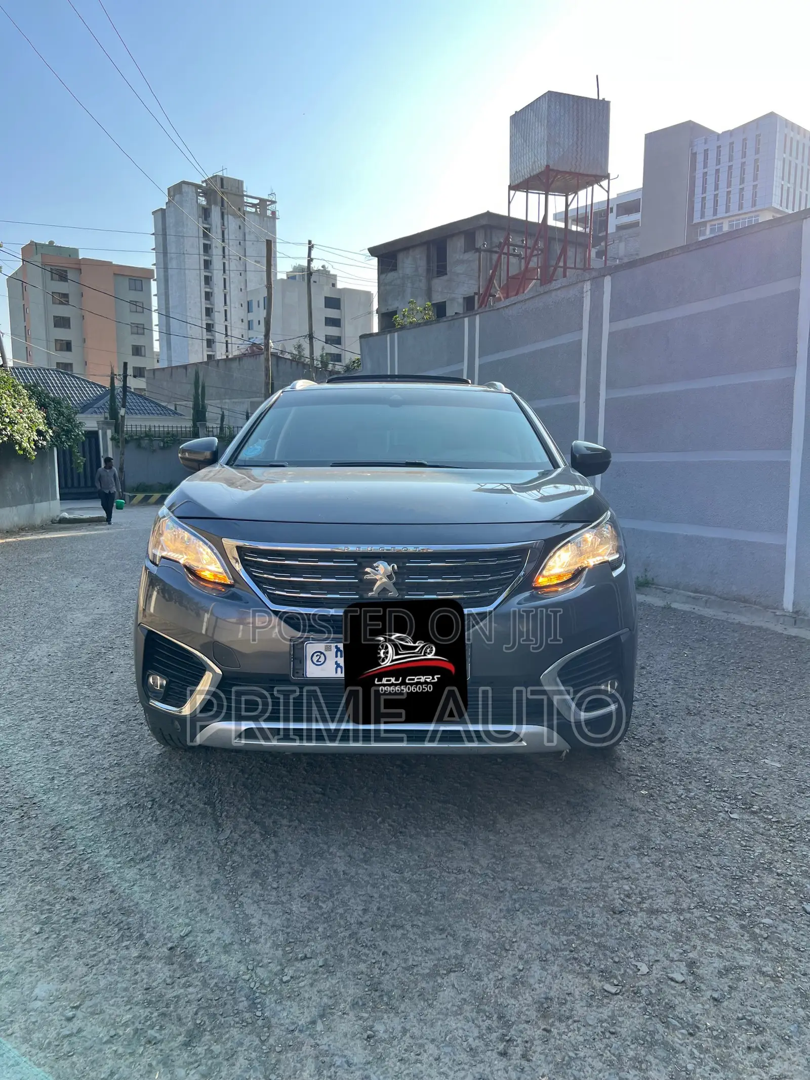 Peugeot 5008 2020 Brown