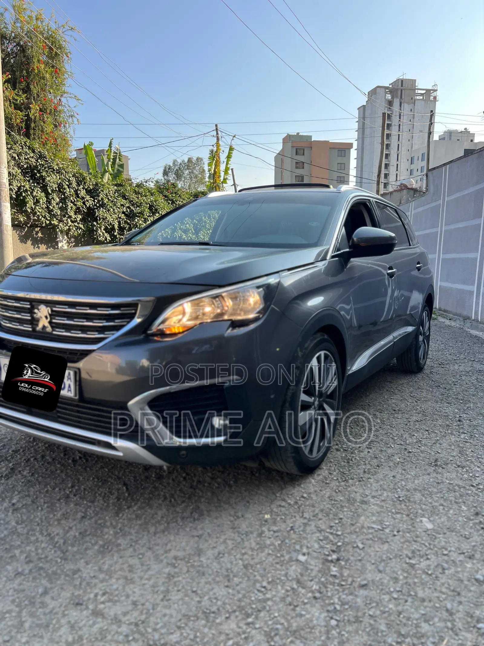 Peugeot 5008 2020 Brown