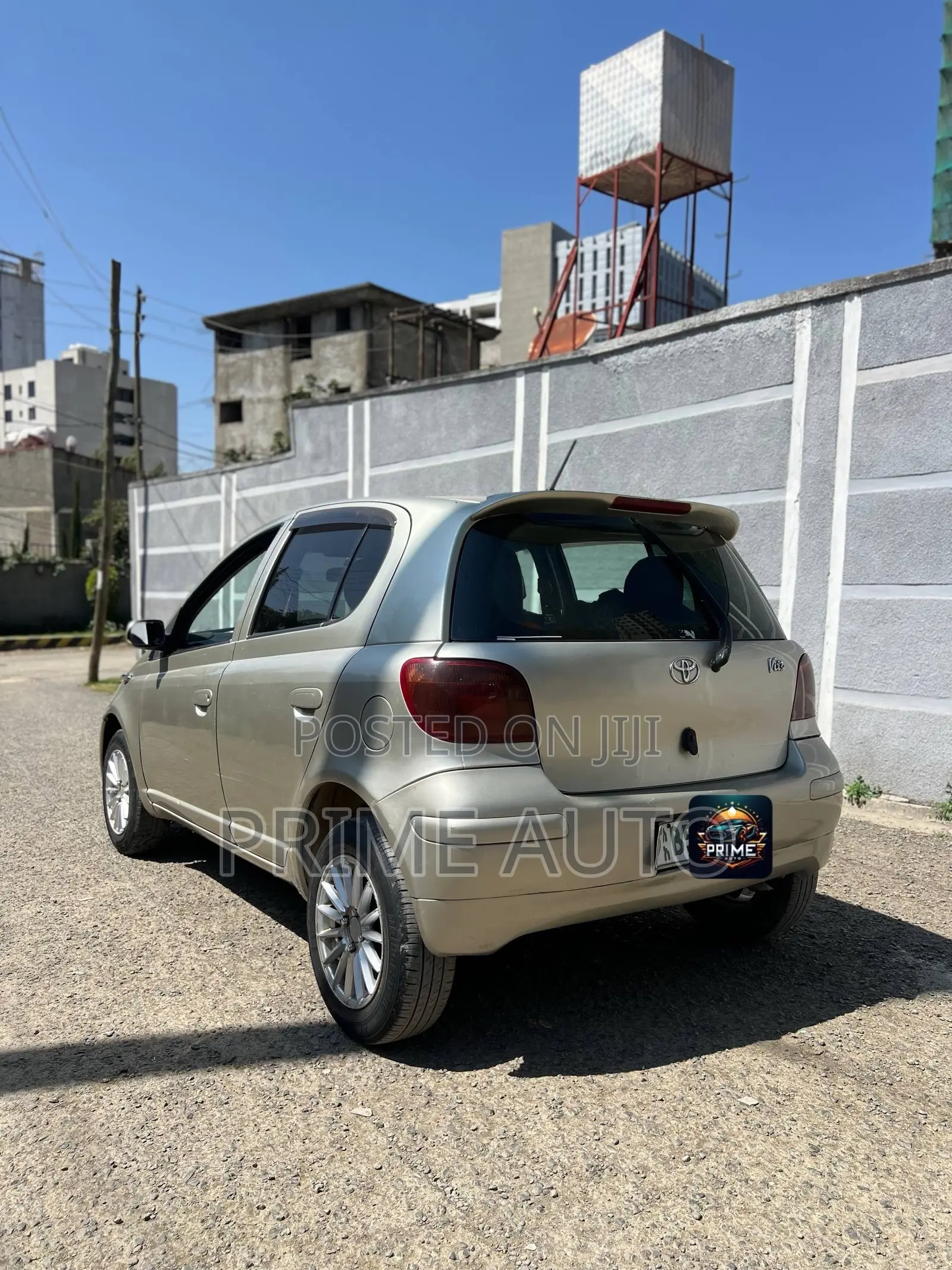 Toyota Vitz 2004 Silver