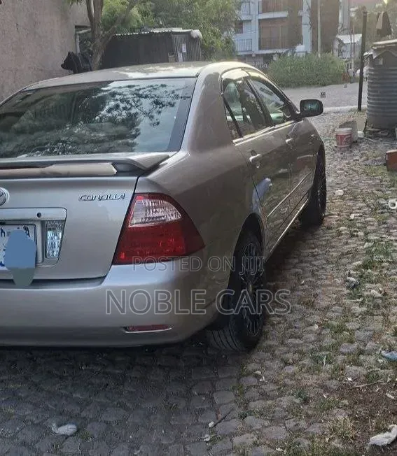 Toyota Corolla 2007 Gold
