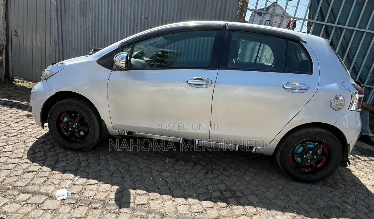 Toyota Yaris 2008 Silver
