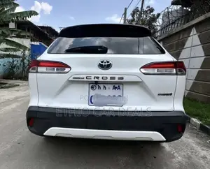 Toyota Corolla Cross 2023 White
