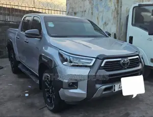 Toyota Hilux 2021 Gray