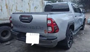 Toyota Hilux 2021 Gray