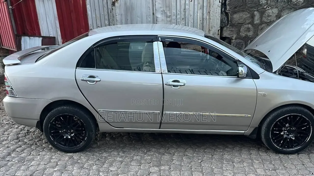 Toyota Corolla 2005 Gold