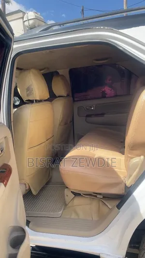 Toyota Fortuner 2012 White