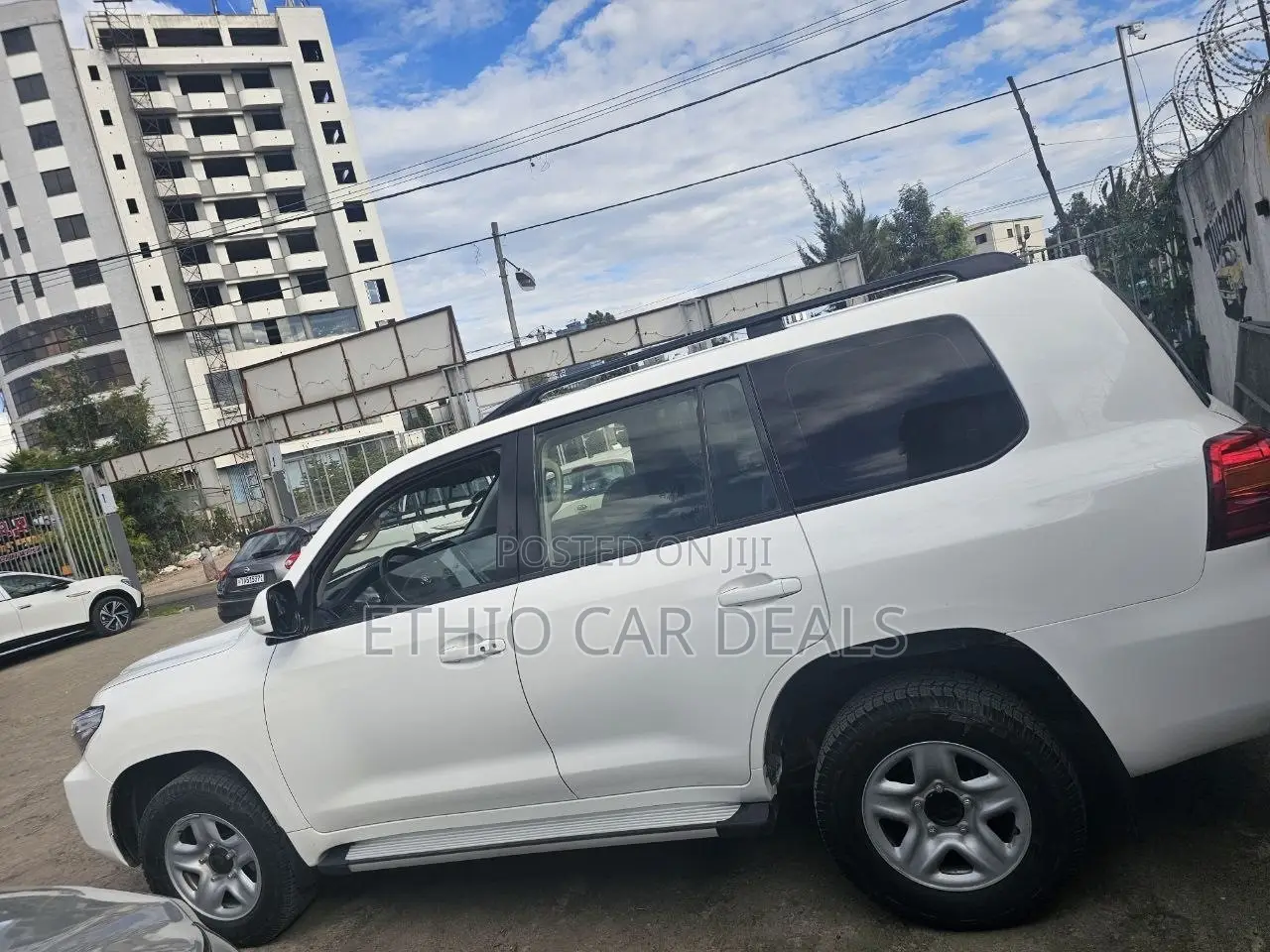 Toyota Land Cruiser 2014 White