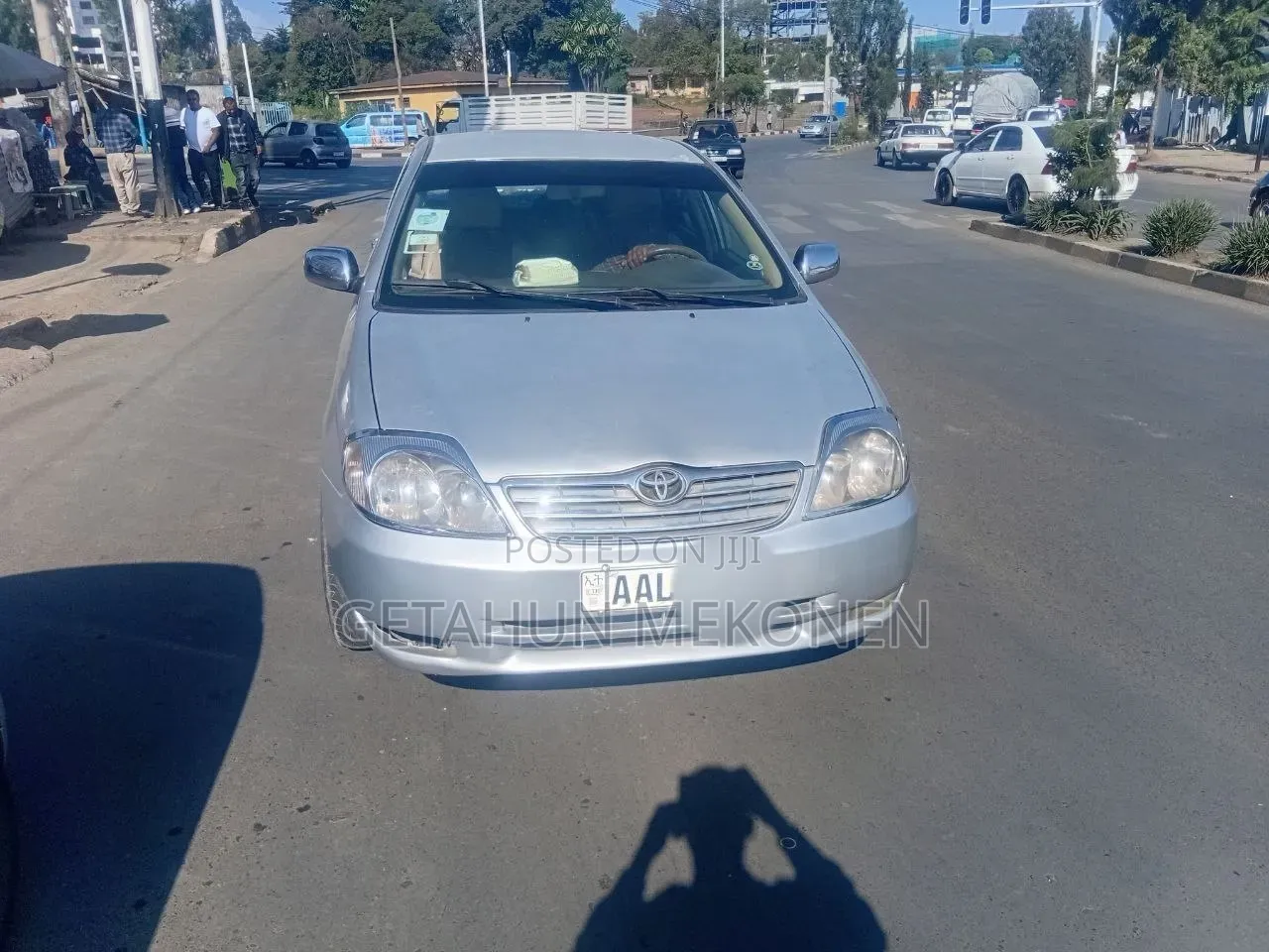 Toyota Corolla 2004 Silver