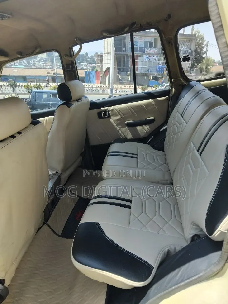 Toyota Land Cruiser 62 Wagon 1989 Beige