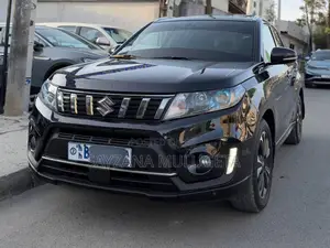 Suzuki Vitara 2021 Black
