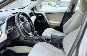 Toyota RAV4 2015