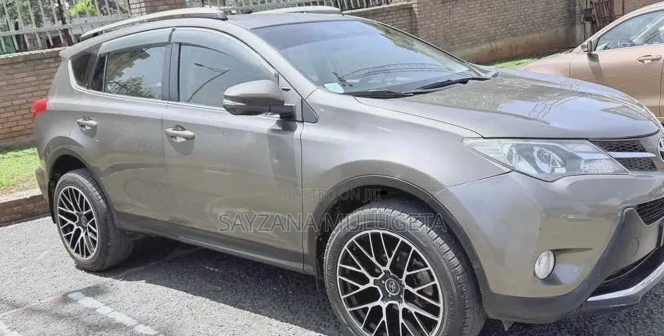 Toyota RAV4 2015